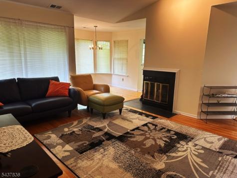 15 Crossfield Court Bedminster NJ 07921