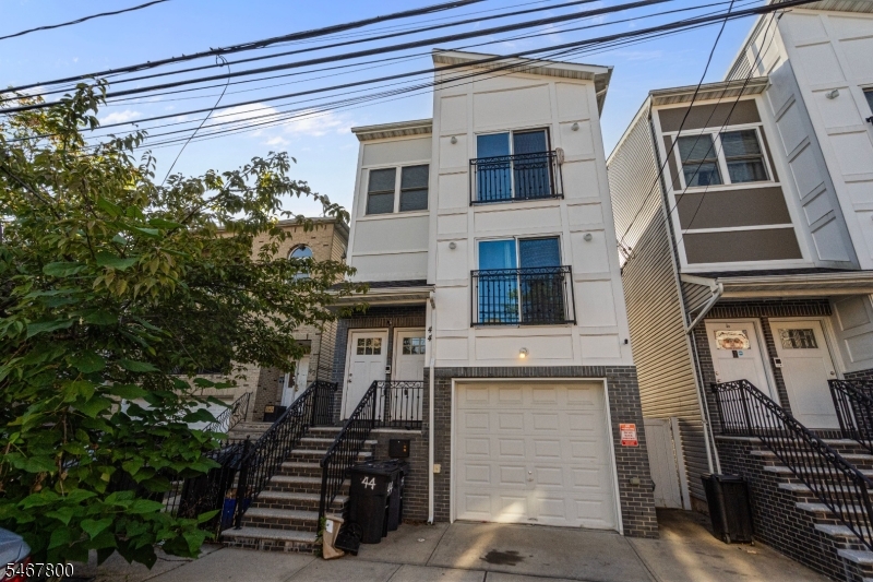 44 Wainwright Street Newark NJ 07112