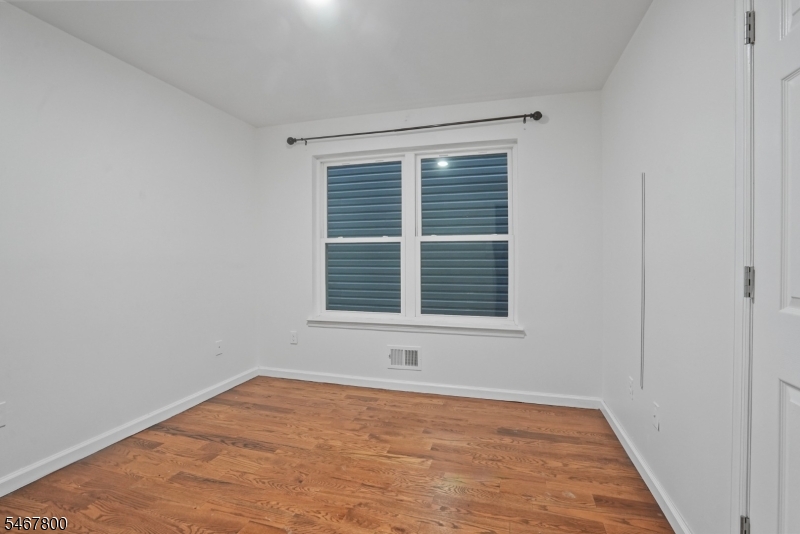 44 Wainwright Street Newark NJ 07112