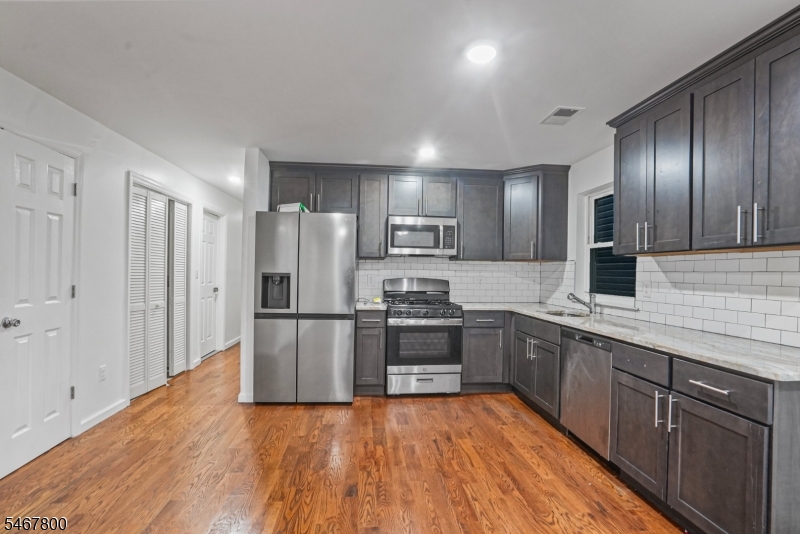 44 Wainwright Street Newark NJ 07112