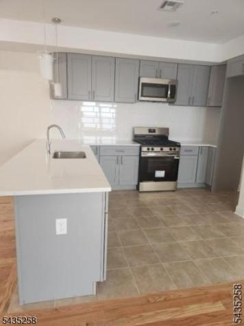 491 South 10th Street Newark NJ 07103