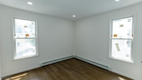 182 Ellery Avenue Newark NJ 07106