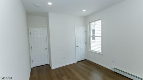 182 Ellery Avenue Newark NJ 07106