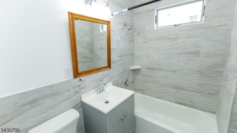 182 Ellery Avenue Newark NJ 07106