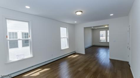182 Ellery Avenue Newark NJ 07106