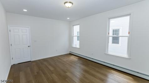 182 Ellery Avenue Newark NJ 07106