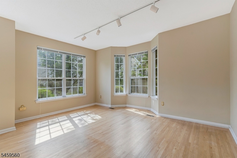 49 Wildflower Lane Morris NJ 07960