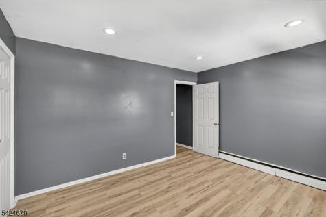 217 Orange Avenue Irvington NJ 07111
