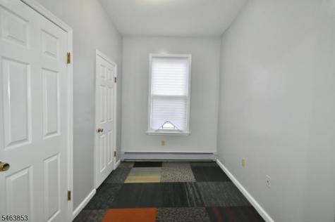 659 S 17th Street Newark NJ 07103