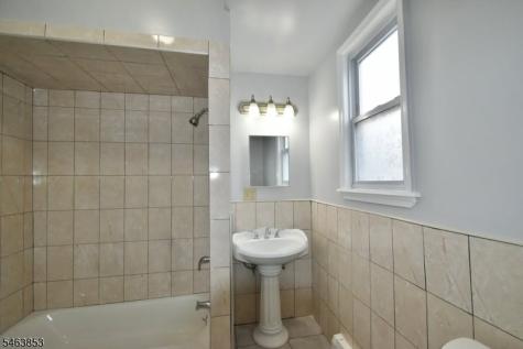 659 S 17th Street Newark NJ 07103