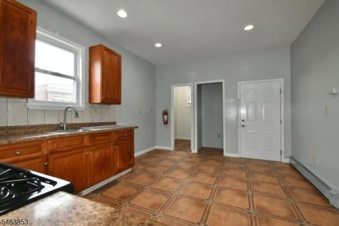 659 S 17th Street Newark NJ 07103