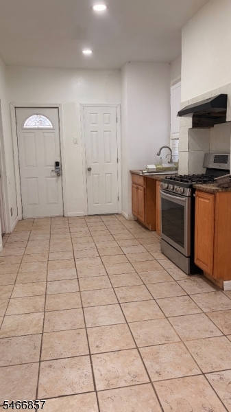 84 Oraton Street Newark NJ 07104