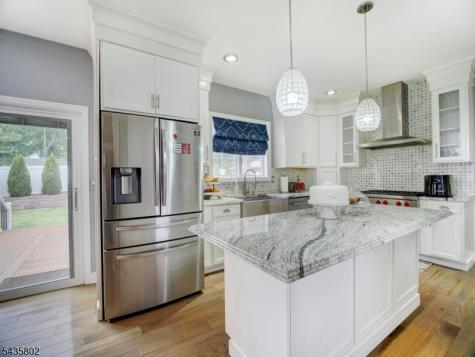 14 Hemingway Drive Roxbury NJ 07852