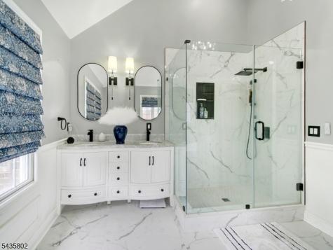 14 Hemingway Drive Roxbury NJ 07852