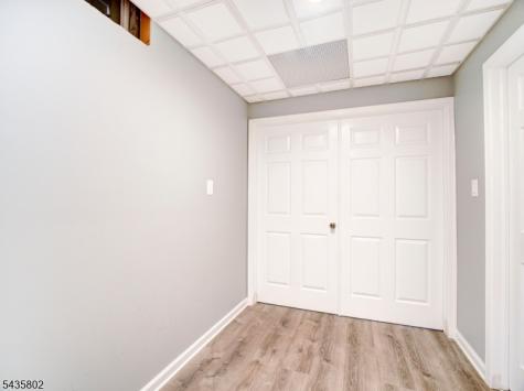14 Hemingway Drive Roxbury NJ 07852