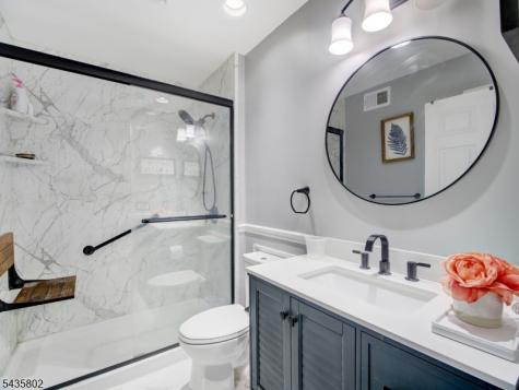 14 Hemingway Drive Roxbury NJ 07852