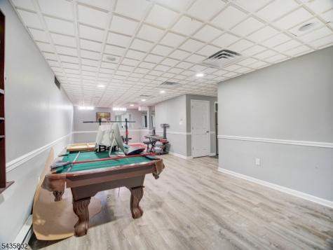 14 Hemingway Drive Roxbury NJ 07852