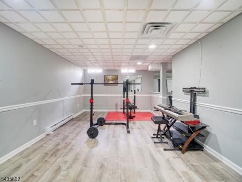 14 Hemingway Drive Roxbury NJ 07852