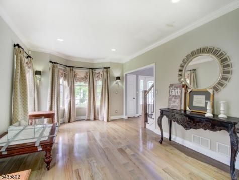 14 Hemingway Drive Roxbury NJ 07852
