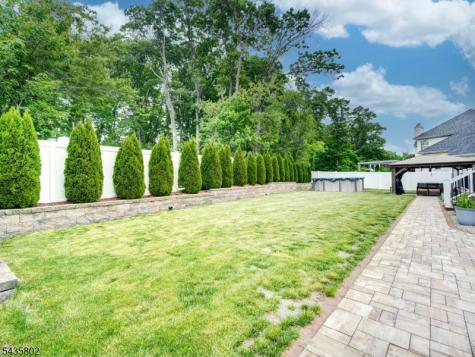 14 Hemingway Drive Roxbury NJ 07852