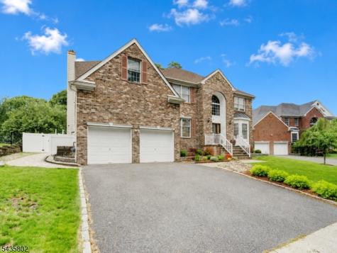 14 Hemingway Drive Roxbury NJ 07852