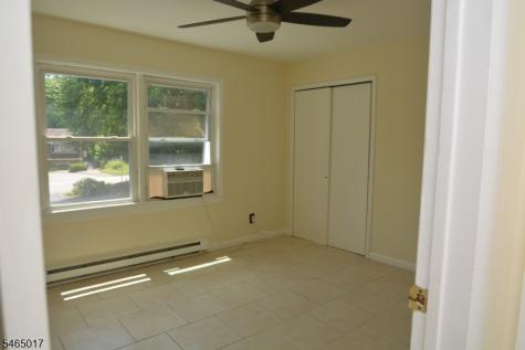 14 Oak Ridge Road West Milford NJ 07435