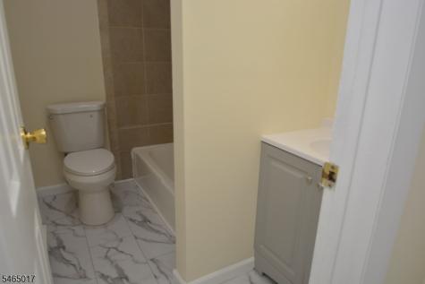 14 Oak Ridge Road West Milford NJ 07435