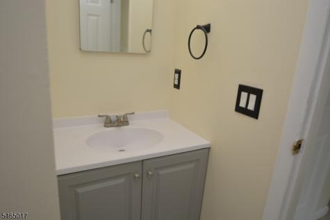 14 Oak Ridge Road West Milford NJ 07435