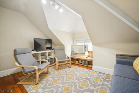 124 Midland Avenue Montclair NJ 07042