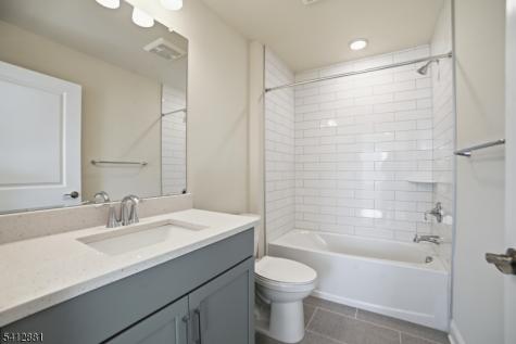 18 Whitaker Lane Far Hills NJ 07931