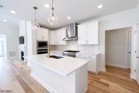 18 Whitaker Lane Far Hills NJ 07931