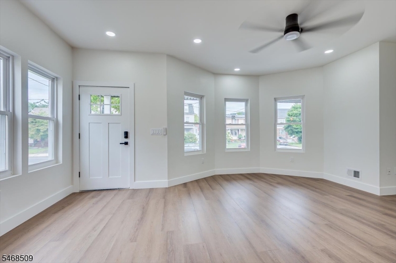 16 Regent Street North Plainfield NJ 07060
