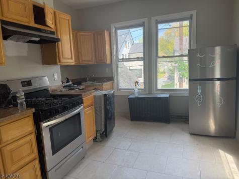 37 Mapes Avenue Newark NJ 07112