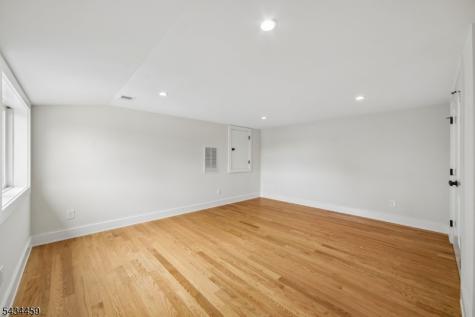 22 Willow Street Millburn NJ 07041