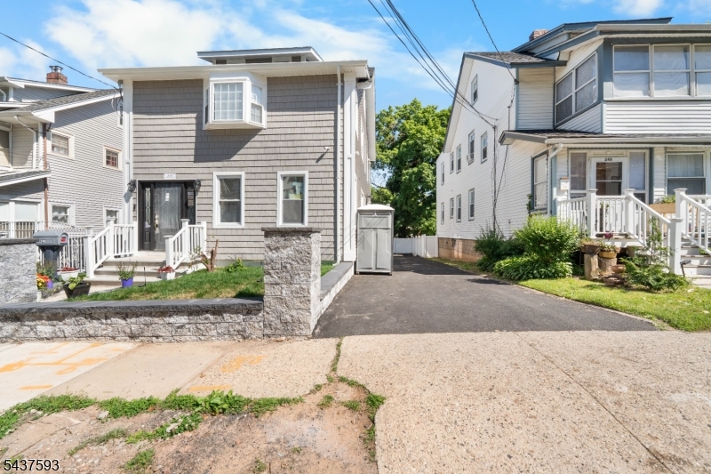 246 Lincoln Place Irvington NJ 07111