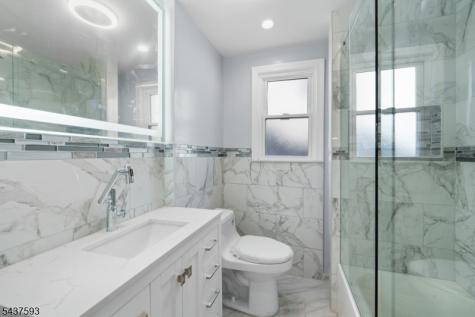 246 Lincoln Place Irvington NJ 07111