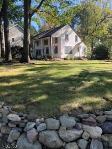 6 Standish Lane Kinnelon NJ 07405