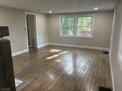 6 Standish Lane Kinnelon NJ 07405