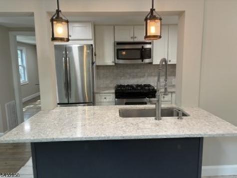 6 Standish Lane Kinnelon NJ 07405