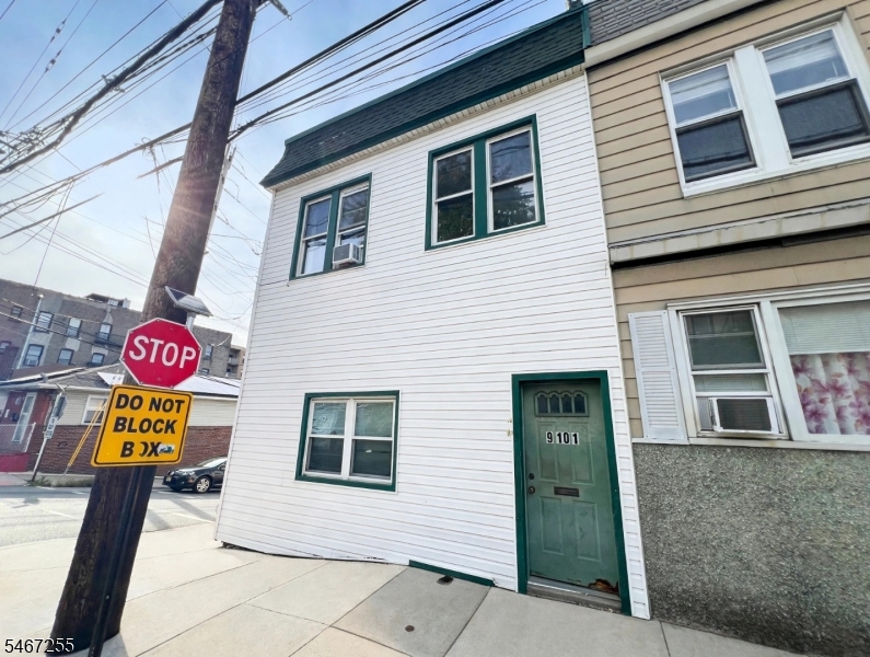 9101 Bergenwood Avenue North Bergen NJ 07047