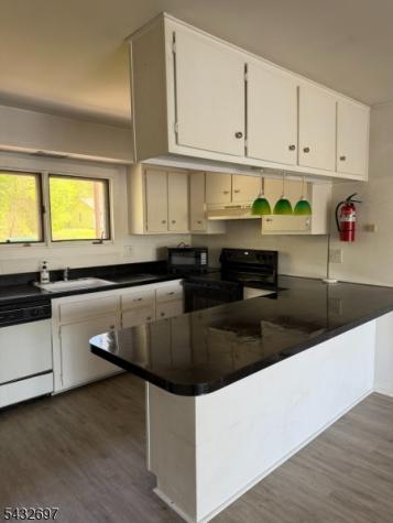 202 Lake Shore Montague NJ 07827