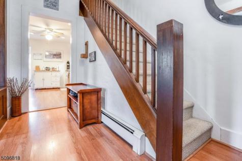 20 Maple Avenue Clinton NJ 08801
