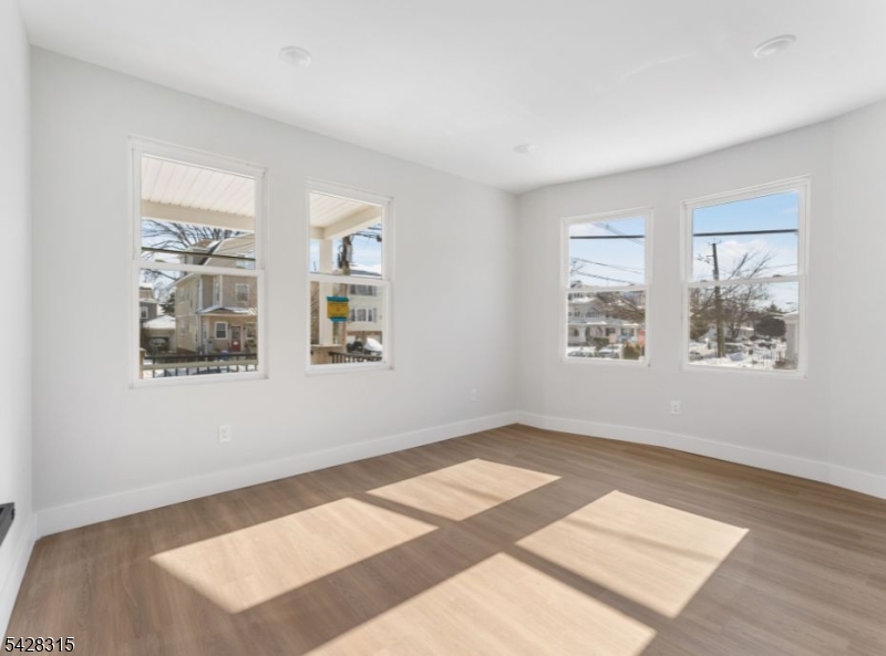 977 Sanford Avenue Irvington NJ 07111