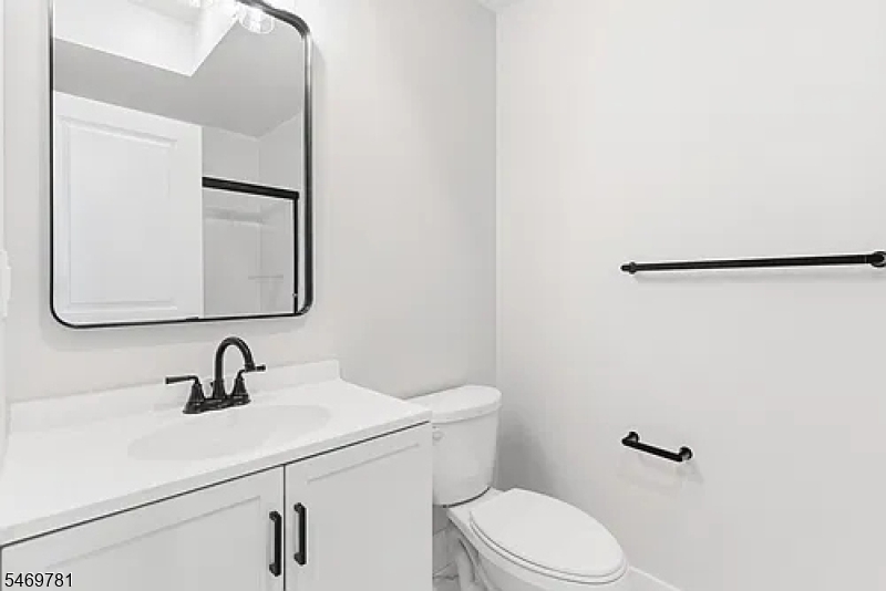 34 Elizabeth Avenue Newark NJ 07108