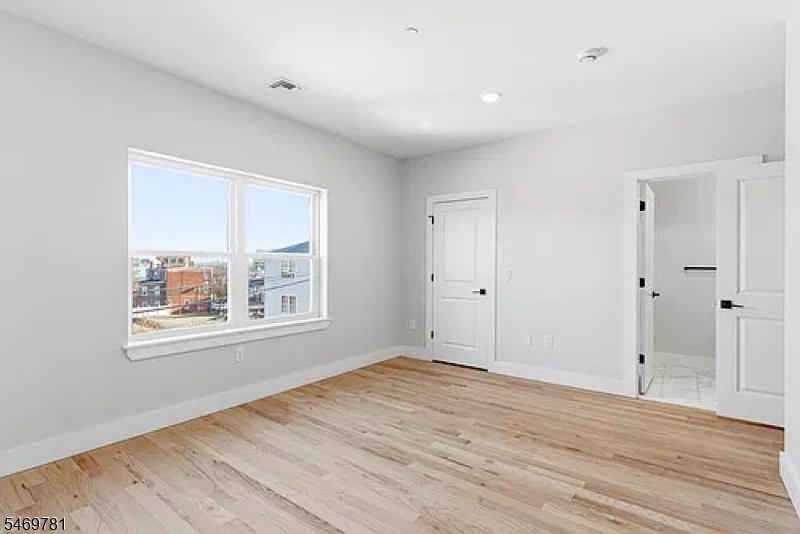 34 Elizabeth Avenue Newark NJ 07108