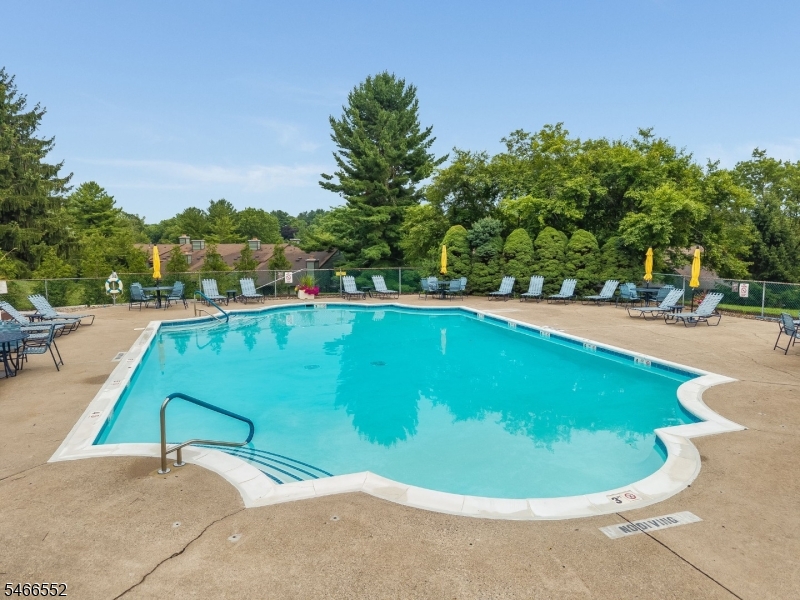 23 Highland Circle Clinton NJ 08801