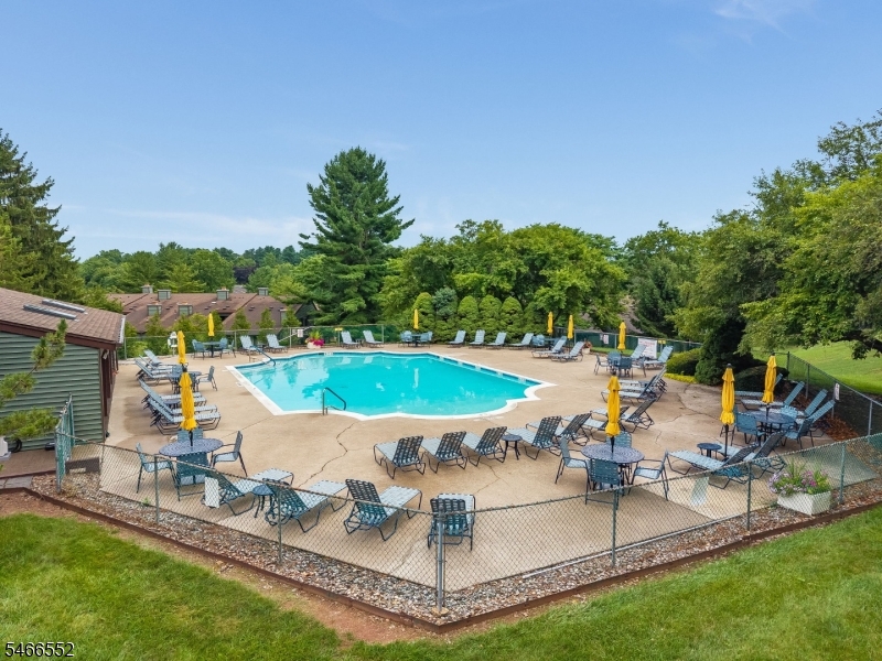 23 Highland Circle Clinton NJ 08801