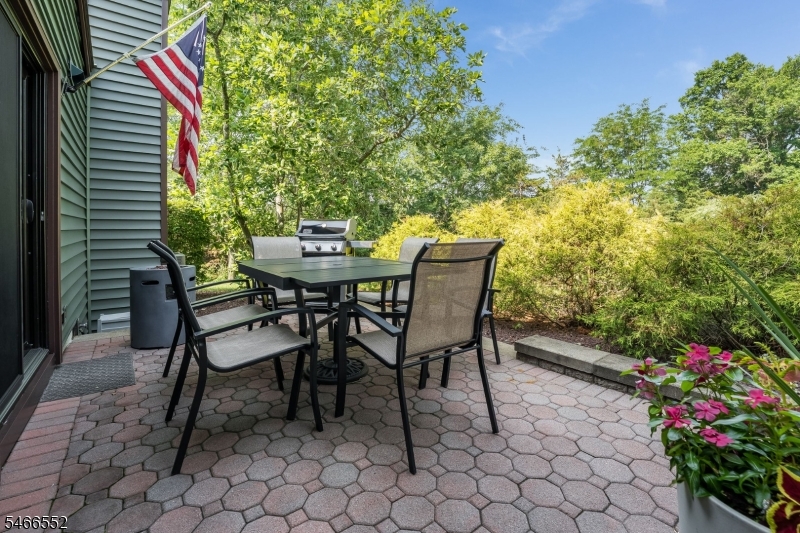 23 Highland Circle Clinton NJ 08801