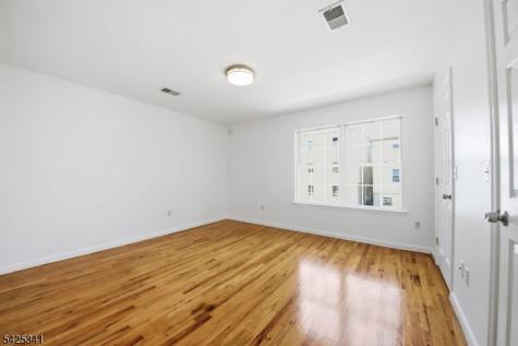 20 Wakeman Avenue Newark NJ 07104