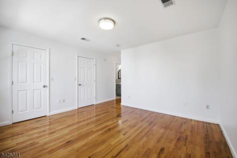 20 Wakeman Avenue Newark NJ 07104